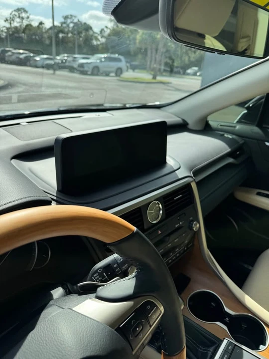2021 Lexus RX 4th Gen - Image 10 of 12