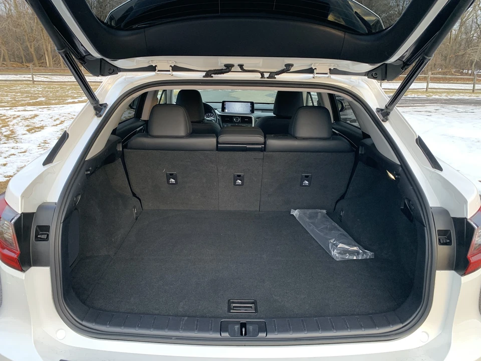 2021 Lexus RX 4th Gen - Image 17 of 21