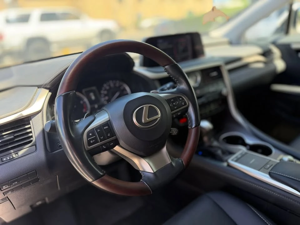 2021 Lexus RX 4th Gen - Image 13 of 20