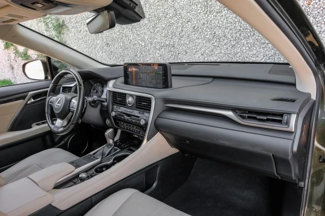2021 Lexus RX 4th Gen - Image 14 of 21