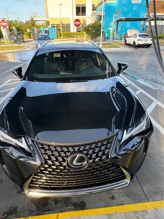 2021 Lexus - Image 5 of 12