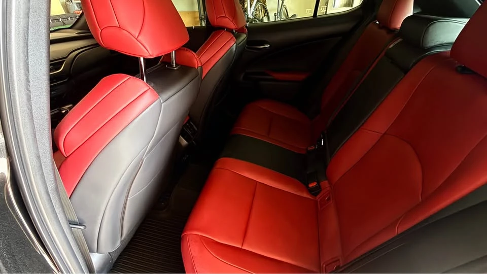 2021 Lexus - Image 16 of 16