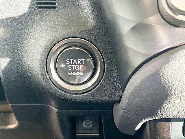 2021 Lexus ES 7th Gen - Image 17 of 19
