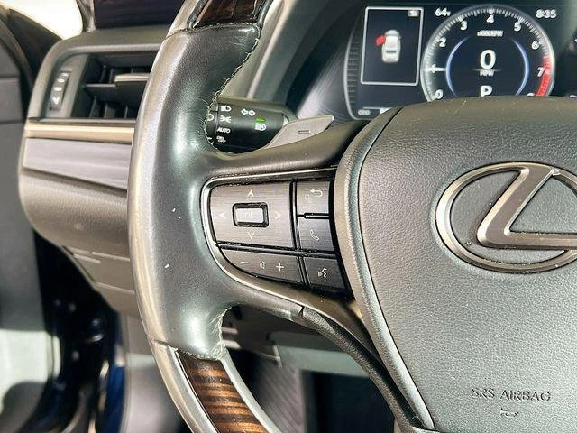 2021 Lexus ES 7th Gen - Image 15 of 19