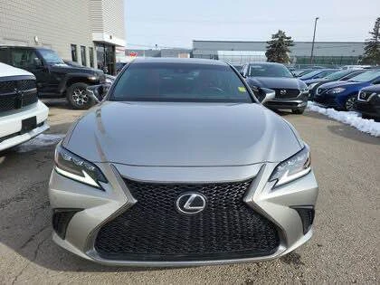 2021 Lexus ES 7th Gen - Image 2 of 10