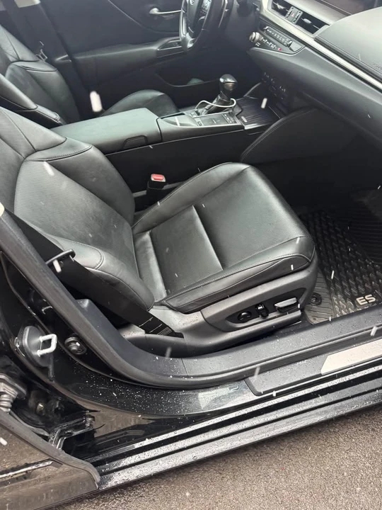 2021 Lexus ES 7th Gen - Image 8 of 20