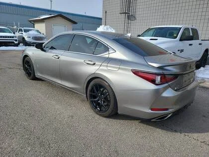 2021 Lexus ES 7th Gen - Image 4 of 10