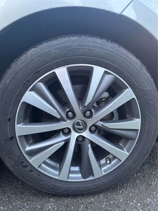 2021 Lexus ES 7th Gen - Image 7 of 10