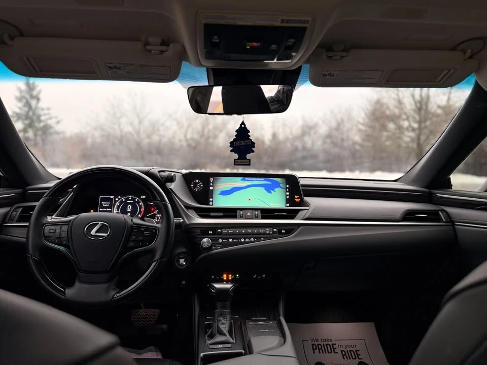 2021 Lexus ES 7th Gen - Image 14 of 20
