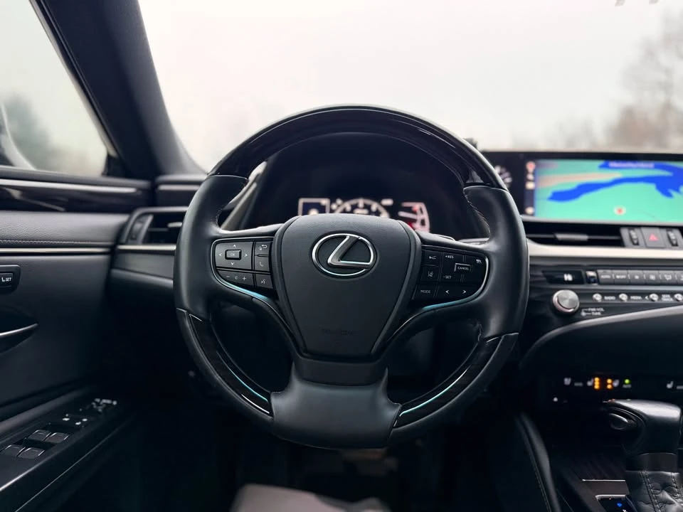 2021 Lexus ES 7th Gen - Image 20 of 20