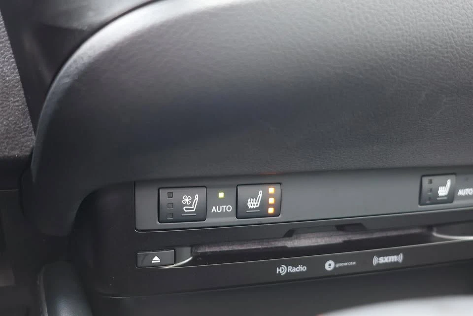 2021 Lexus ES 7th Gen - Image 14 of 19