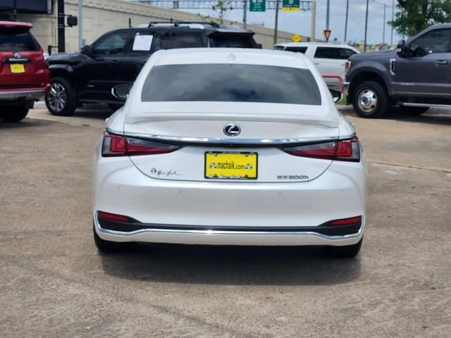 2021 Lexus ES 7th Gen - Image 6 of 20