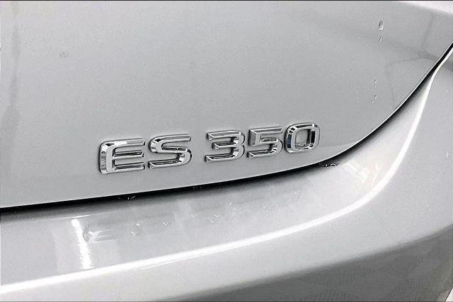 2021 Lexus ES 7th Gen - Image 7 of 18