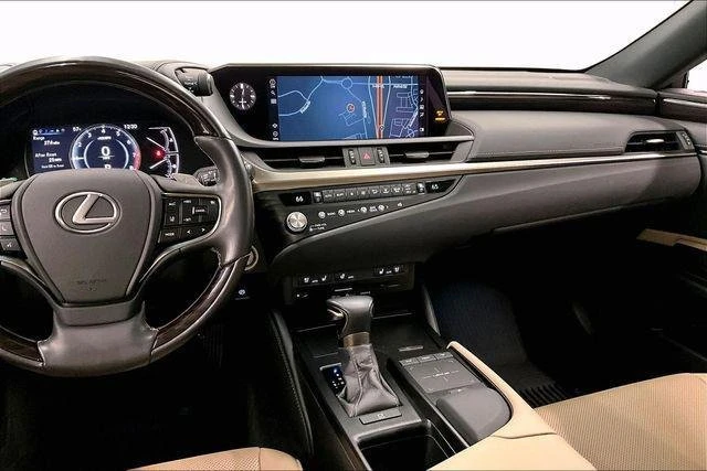 2021 Lexus ES 7th Gen - Image 6 of 18