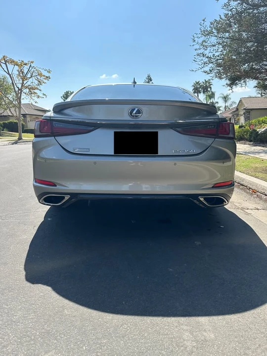 2021 Lexus ES 7th Gen - Image 12 of 20
