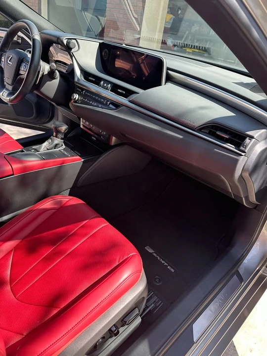 2021 Lexus ES 7th Gen - Image 16 of 20
