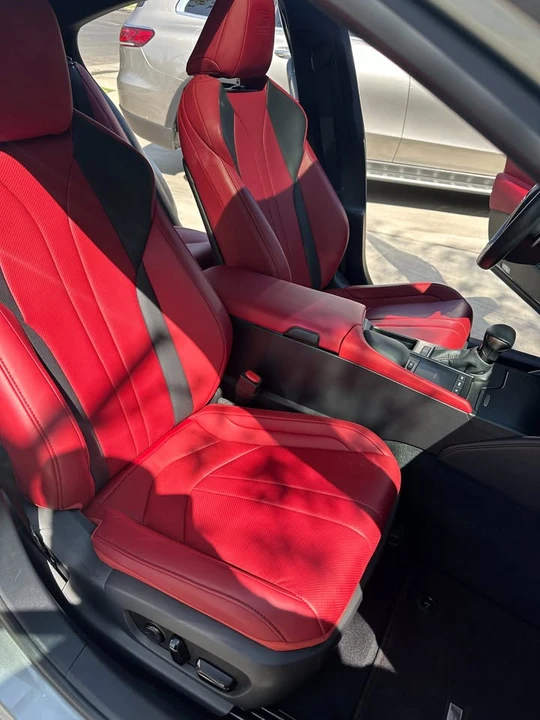 2021 Lexus ES 7th Gen - Image 15 of 20