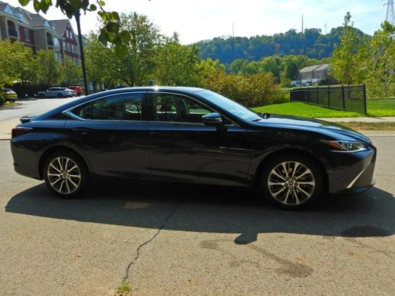 2021 Lexus ES 7th Gen - Image 6 of 20