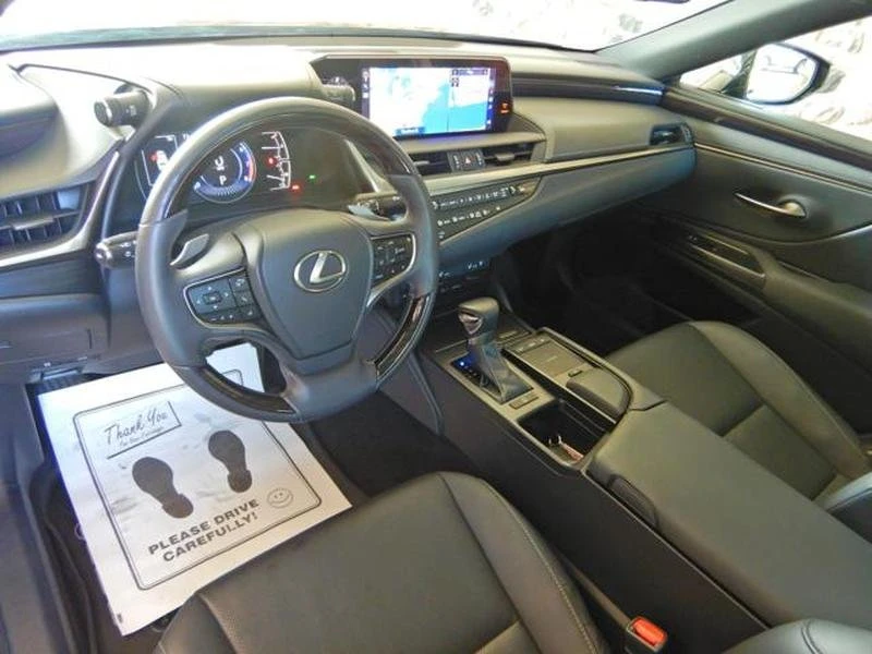 2021 Lexus ES 7th Gen - Image 11 of 20