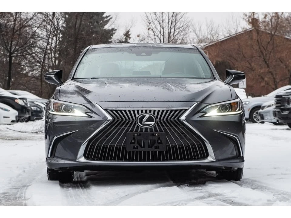 2021 Lexus ES 7th Gen - Image 3 of 20