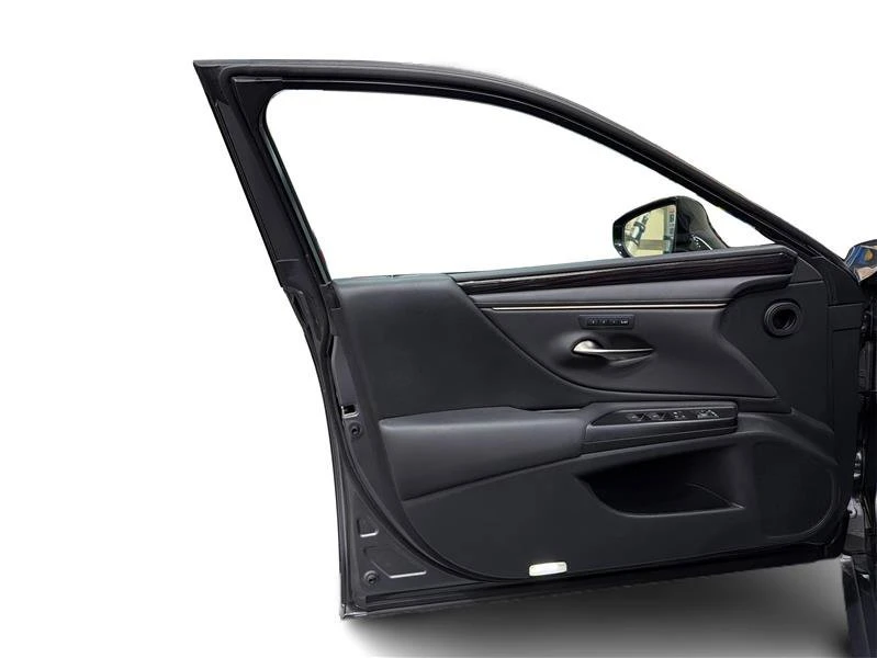 2021 Lexus ES 7th Gen - Image 17 of 19