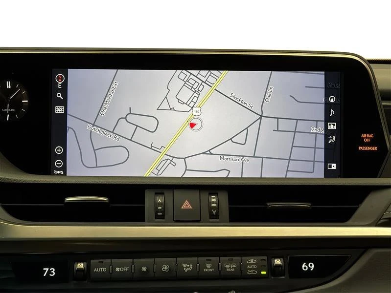 2021 Lexus ES 7th Gen - Image 12 of 19