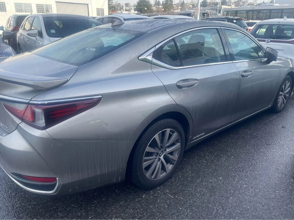 2021 Lexus ES 7th Gen - Image 3 of 5