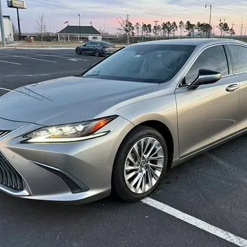 2021 Lexus ES 300h Ultra Luxury