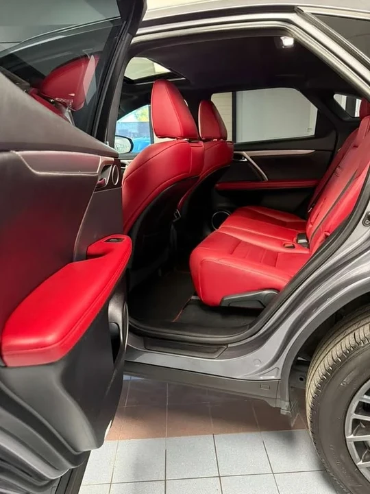 2021 Lexus IS 3rd Gen - Image 8 of 12