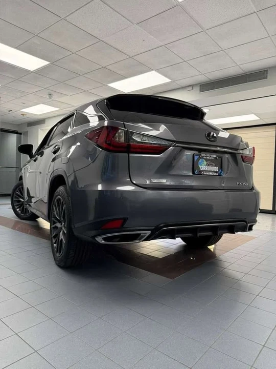 2021 Lexus IS 3rd Gen - Image 4 of 12