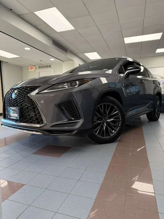 2021 Lexus IS 3rd Gen - Image 3 of 12