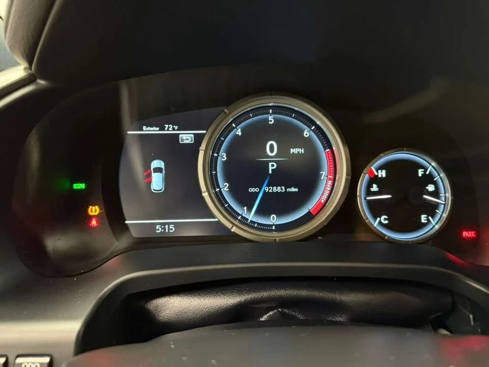 2021 Lexus IS 3rd Gen - Image 10 of 12