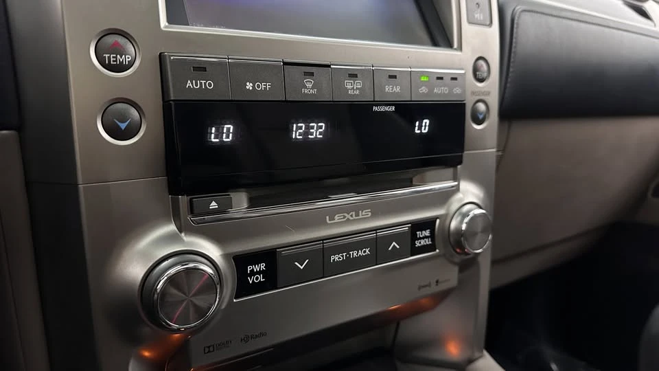 2021 Lexus GX 2nd Gen - Image 18 of 19