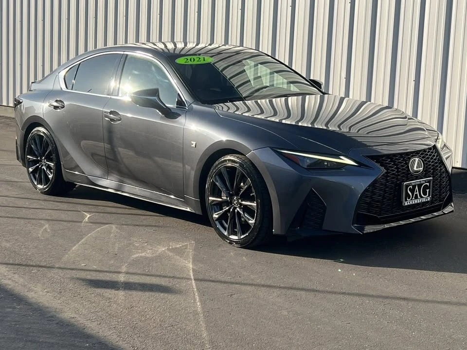 2021 Lexus IS 3rd Gen - Image 8 of 9