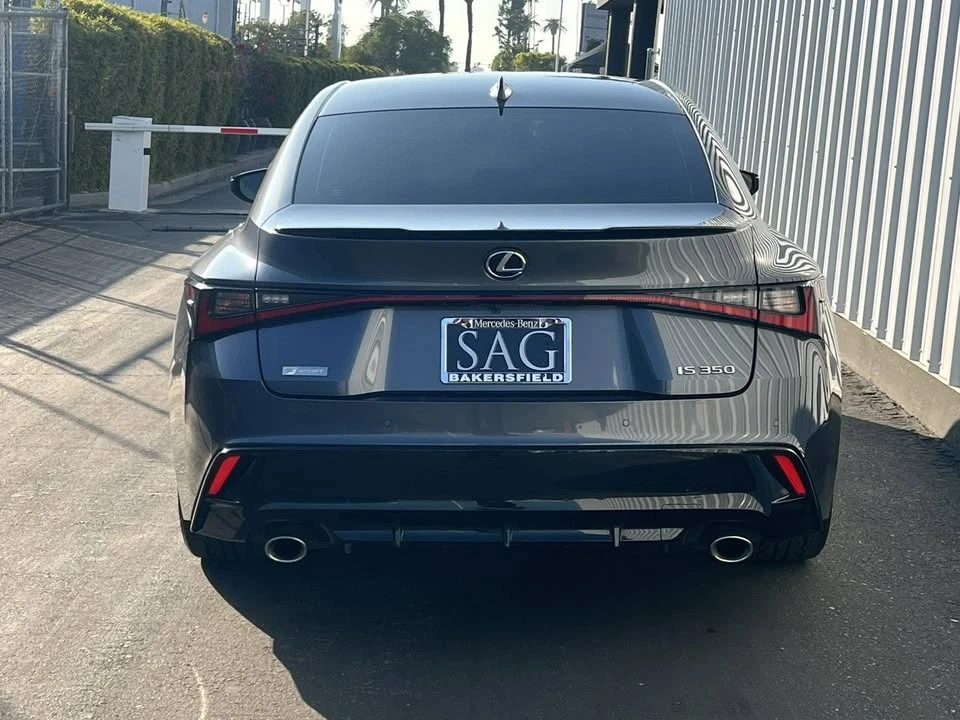 2021 Lexus IS 3rd Gen - Image 5 of 9