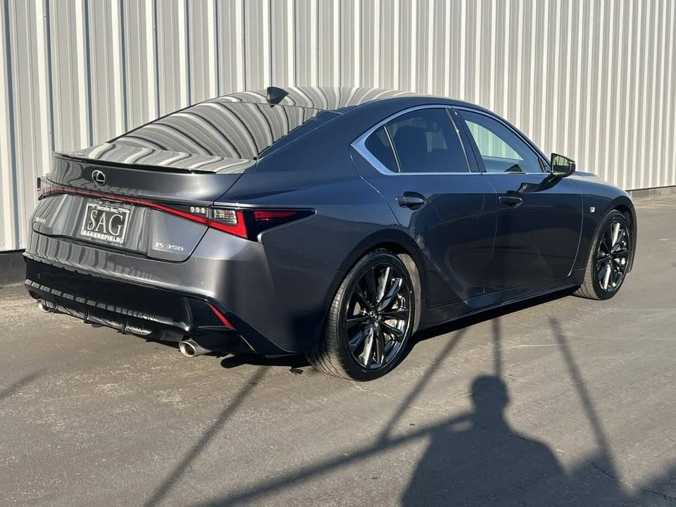 2021 Lexus IS 3rd Gen - Image 6 of 9
