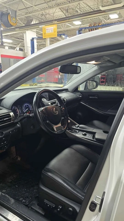 2016 Lexus IS 3rd Gen - Image 7 of 12