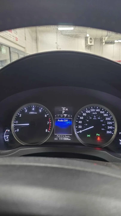 2016 Lexus IS 3rd Gen - Image 9 of 12