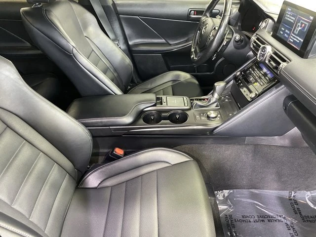 2021 Lexus IS 3rd Gen - Image 6 of 13