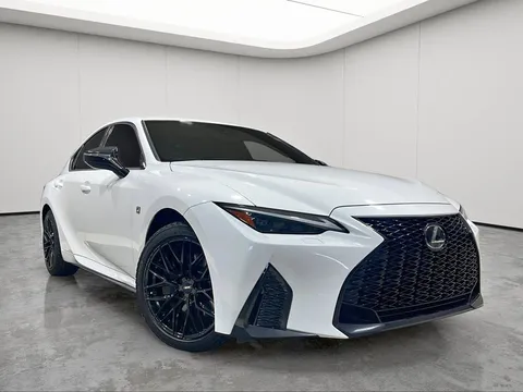 2021 Lexus IS