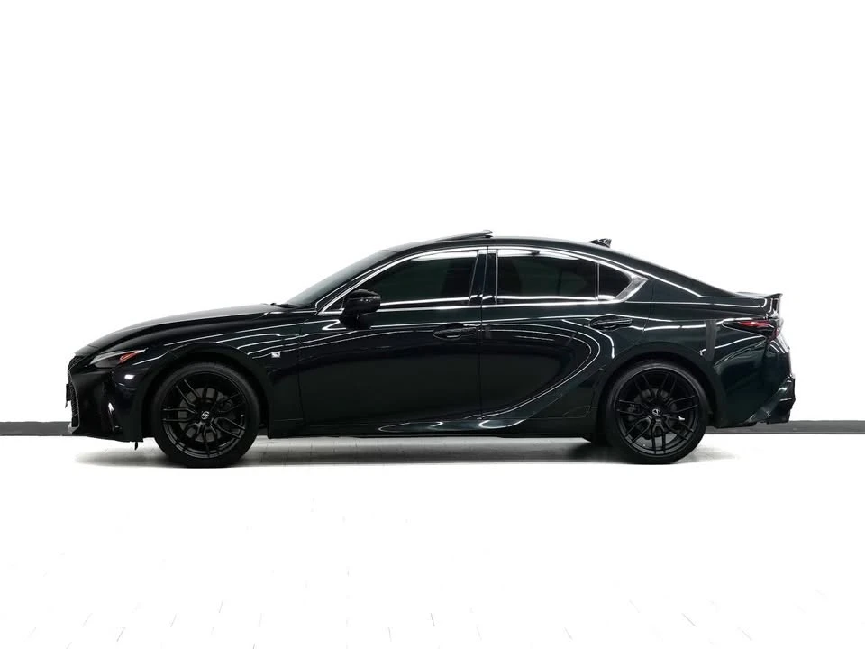 2021 Lexus IS 3rd Gen - Image 4 of 18