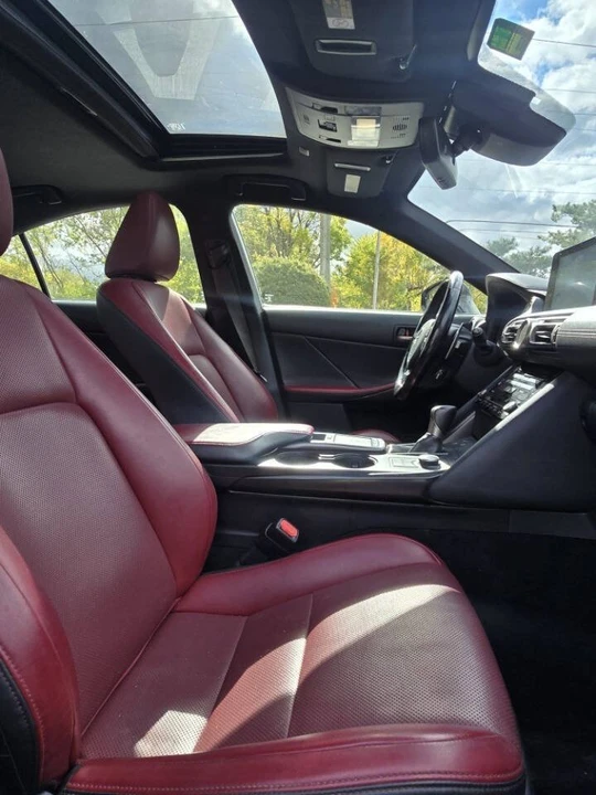 2021 Lexus IS 3rd Gen - Image 15 of 18