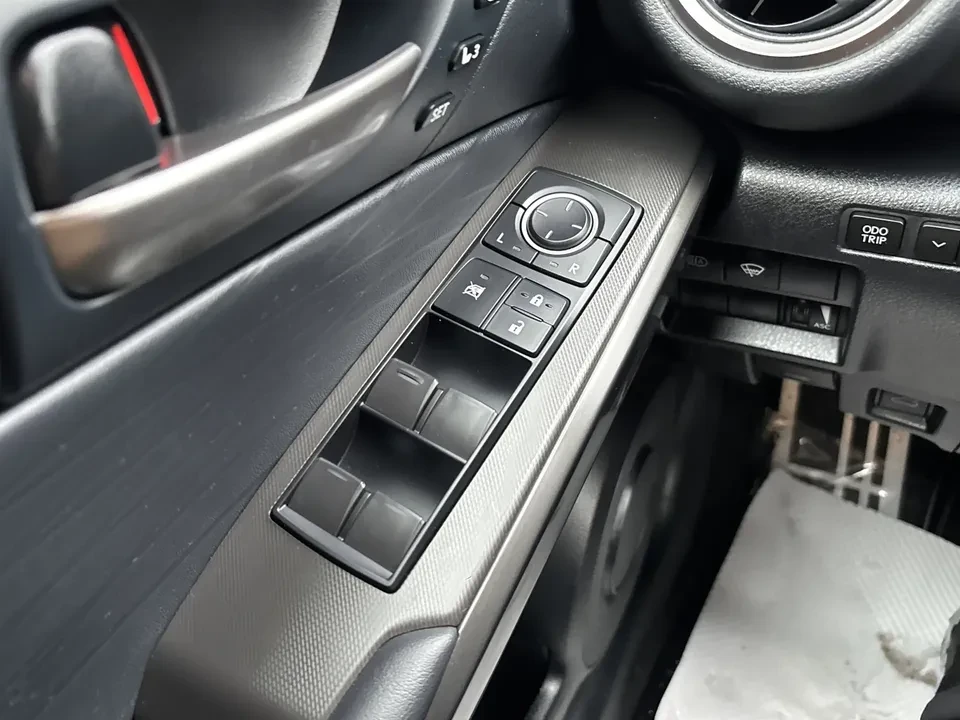 2021 Lexus IS 3rd Gen - Image 14 of 15