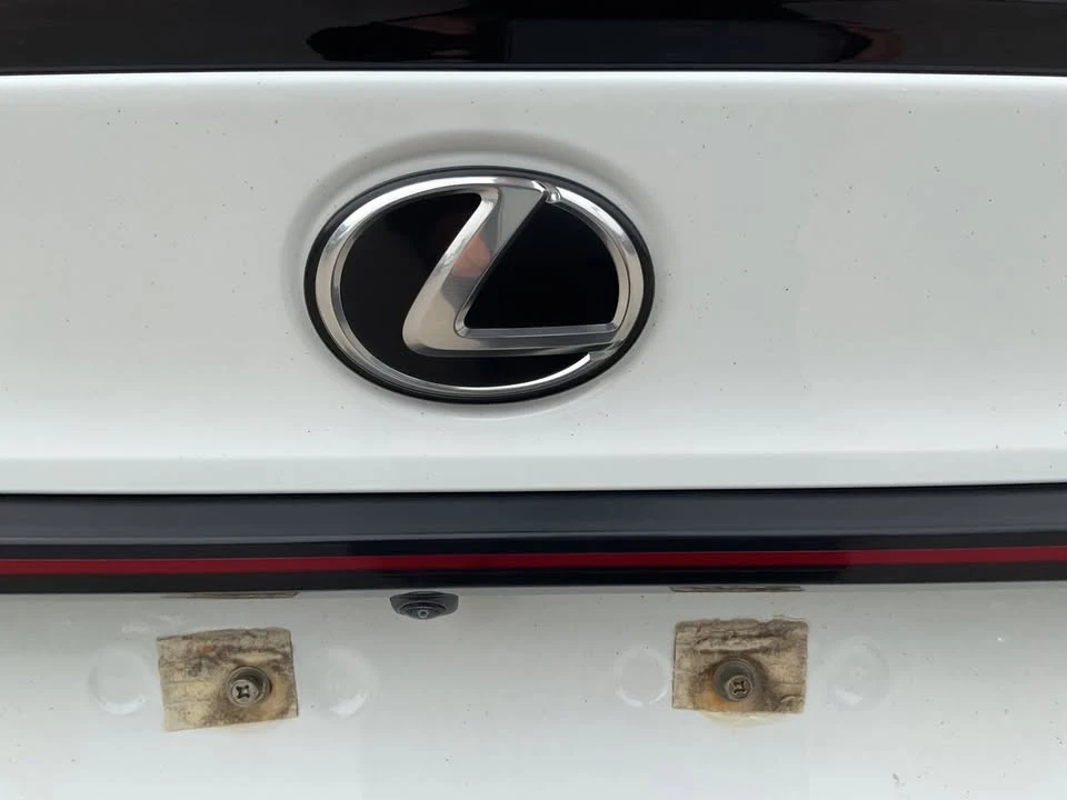 2021 Lexus IS 3rd Gen - Image 9 of 20