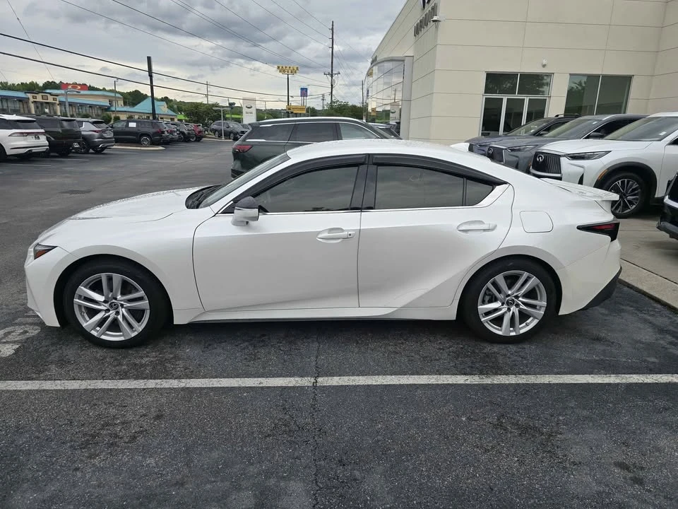 2021 Lexus IS 3rd Gen - Image 4 of 16