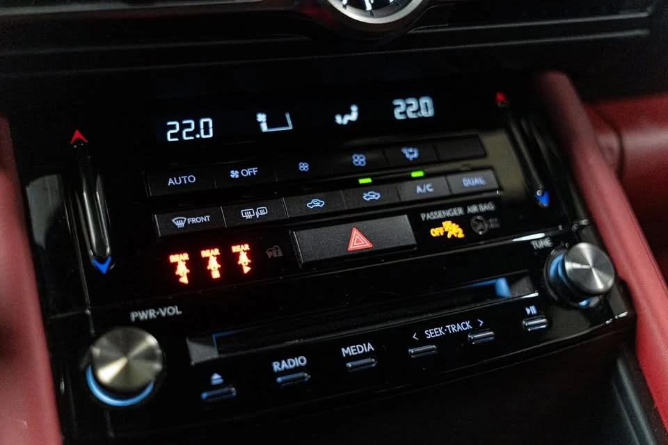 2021 Lexus IS 3rd Gen - Image 16 of 20