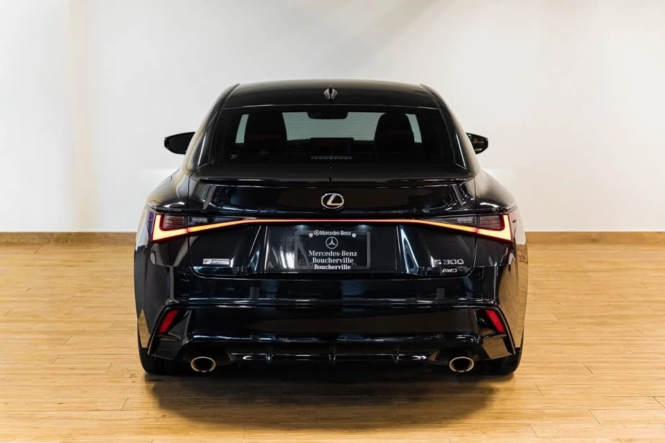 2021 Lexus IS 3rd Gen - Image 4 of 20