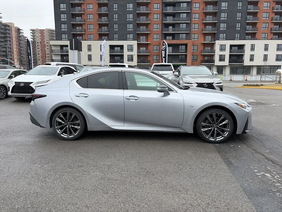 2021 Lexus IS 3rd Gen - Image 16 of 18