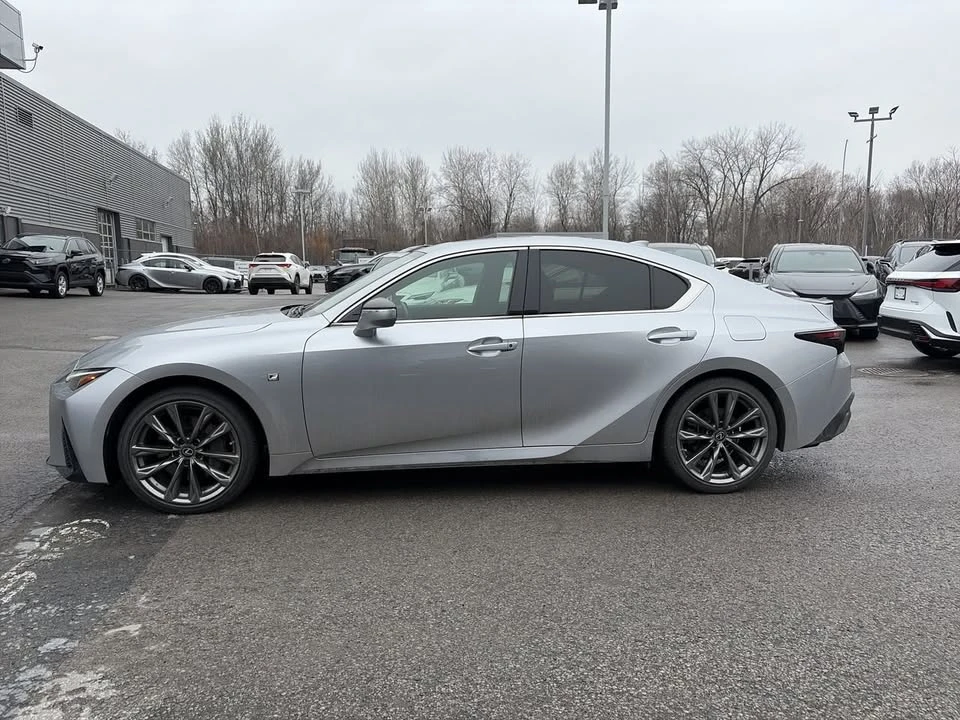 2021 Lexus IS 3rd Gen - Image 8 of 18