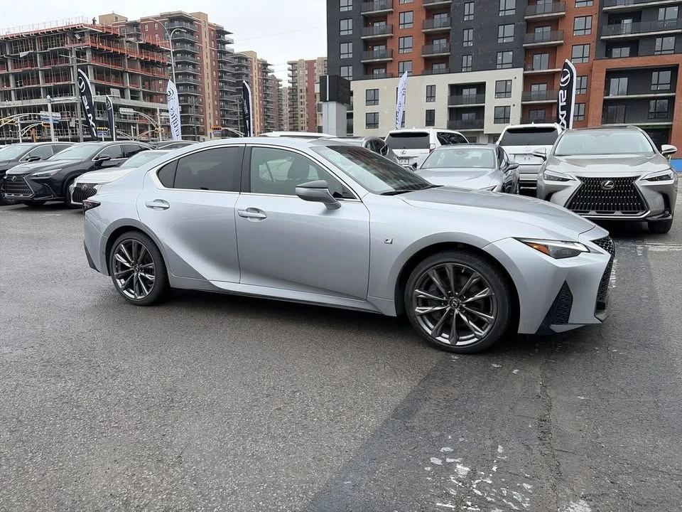 2021 Lexus IS 3rd Gen - Image 17 of 18